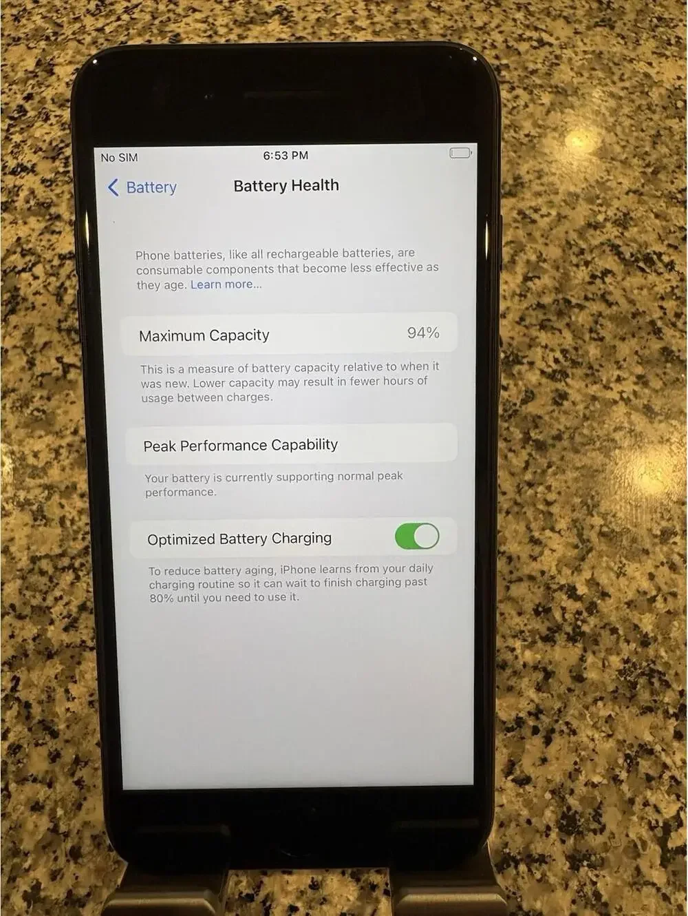 Apple smartphone device supports
